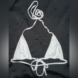 Frankie’s Bikinis white triangle top size small